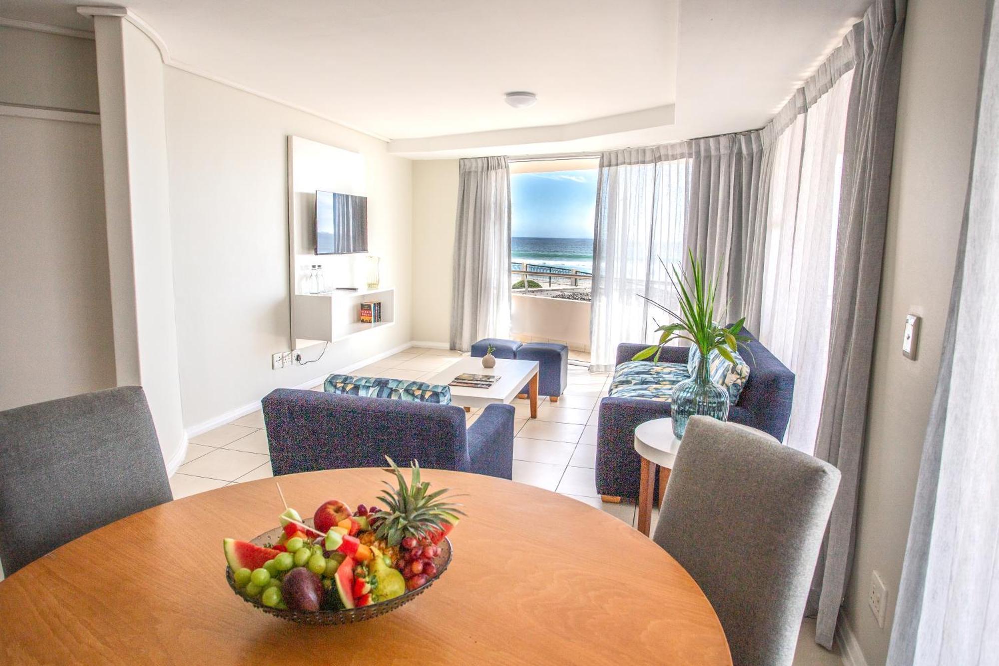 Lagoon Beach Hotel & Spa เคปทาวน์ ภายนอก รูปภาพ