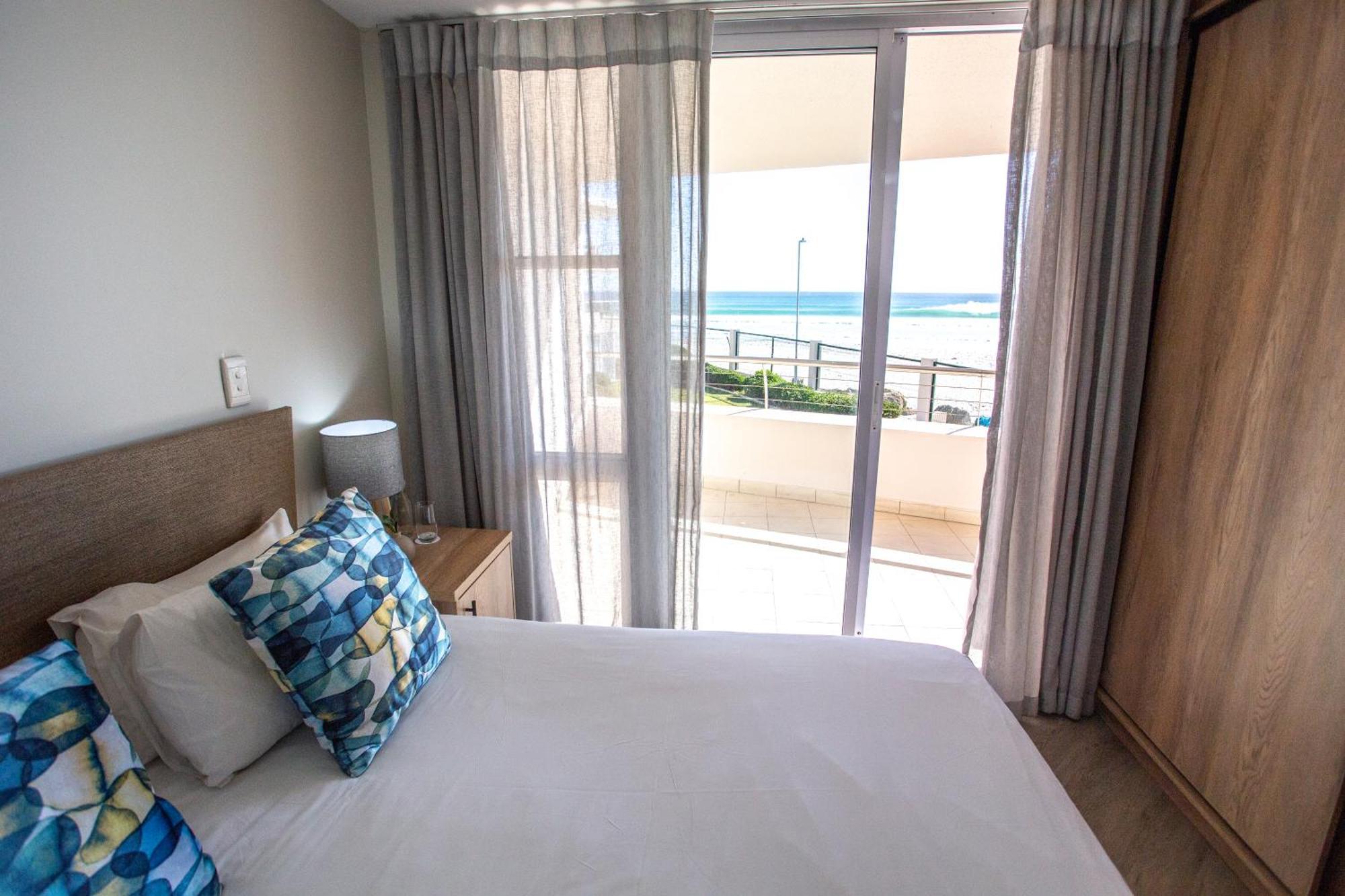 Lagoon Beach Hotel & Spa เคปทาวน์ ภายนอก รูปภาพ